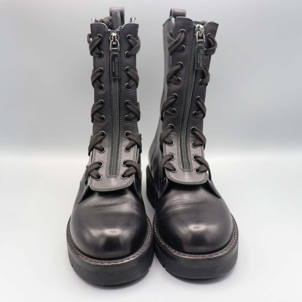 Valentino Garavani Black Leather Rockstud Lug Combat Boot EU 38.5 Fits W 8 / M 6 - Picture 8 of 16